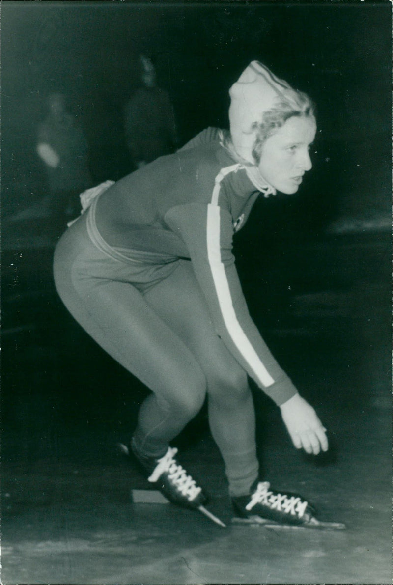 Speed skating - Vintage Photograph