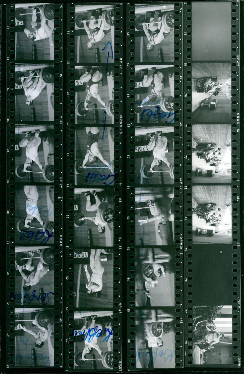 LIGHTWEIGHT DERGATOKHOV EDUARD DARVISH MILITARY MICHAEL FILM SINGER PETER - Vintage Photograph