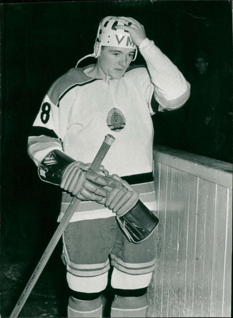 Hiller - Vintage Photograph