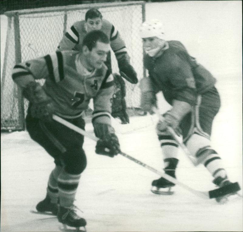 Ice hockey game GDR versus Canada - Vintage Photograph