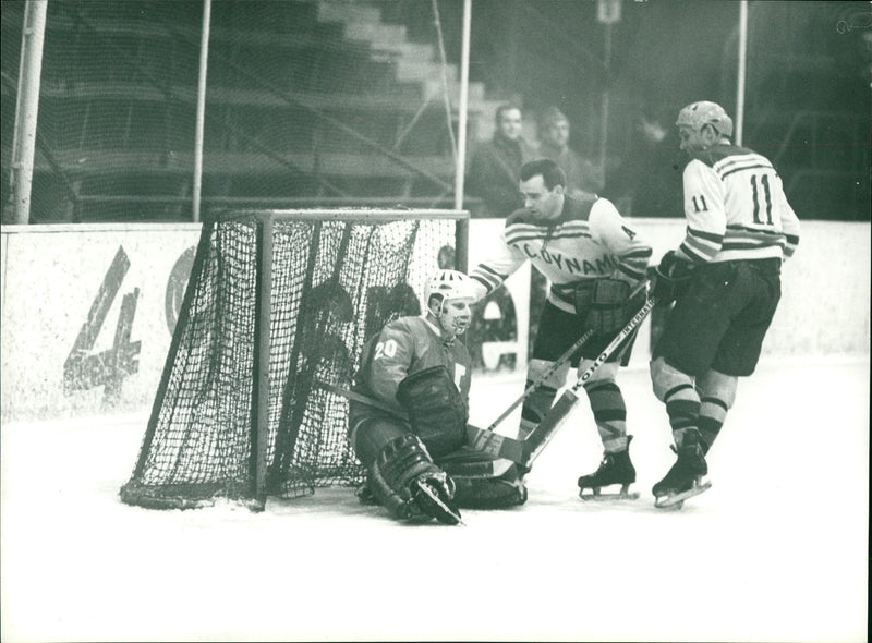 Ice hockey game SC Dynamo Berlin vs. TSC Berlin - Vintage Photograph