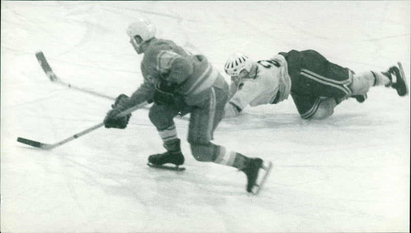 1904 HASELE XXI RELEASED FILM - Vintage Photograph