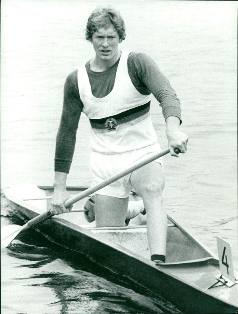 Youth competitions of friendship (canoe) - Vintage Photograph