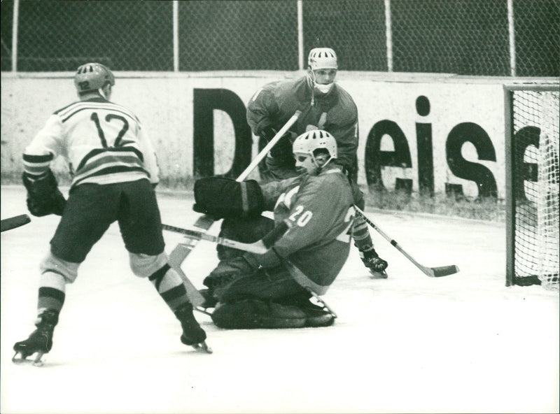 Ice hockey game SC Dynamo Berlin vs. TSC Berlin - Vintage Photograph