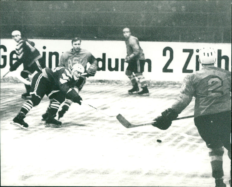 Chemnitzschau - Henschel - Vintage Photograph