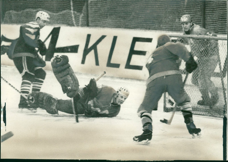 East German Championship 1968/69 (GDR) - Vintage Photograph