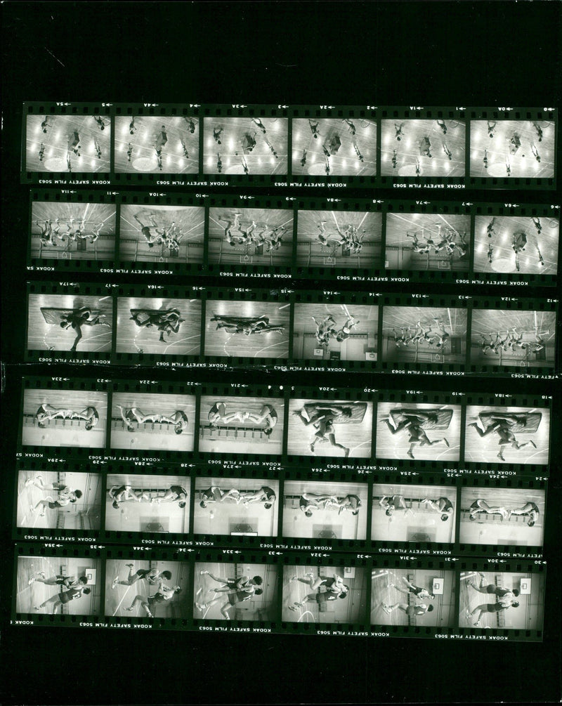 1982 SCIENCES BASKETBALL SECTION ACADEMY SCIENCE FILM - Vintage Photograph