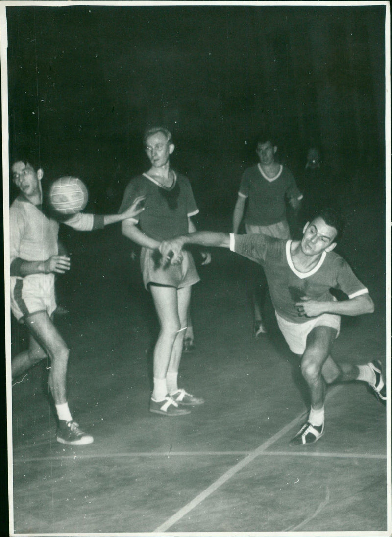 Handball tournament in the DHfK Leipzig 1958 - Vintage Photograph