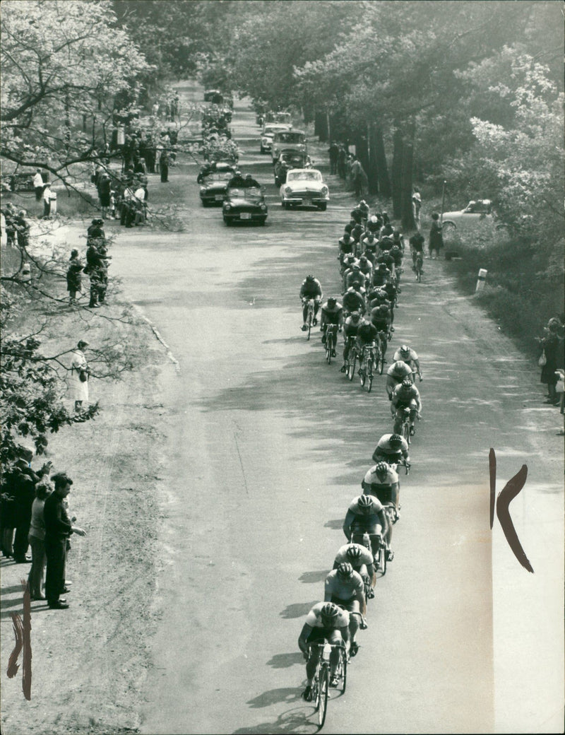 The International Peace Tour 1969 - Vintage Photograph