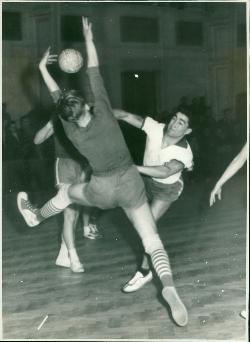 Handball-Oberliga-Punktspiel SC DHfK Leipzig-TC Oberschöneweide 1958 - Vintage Photograph