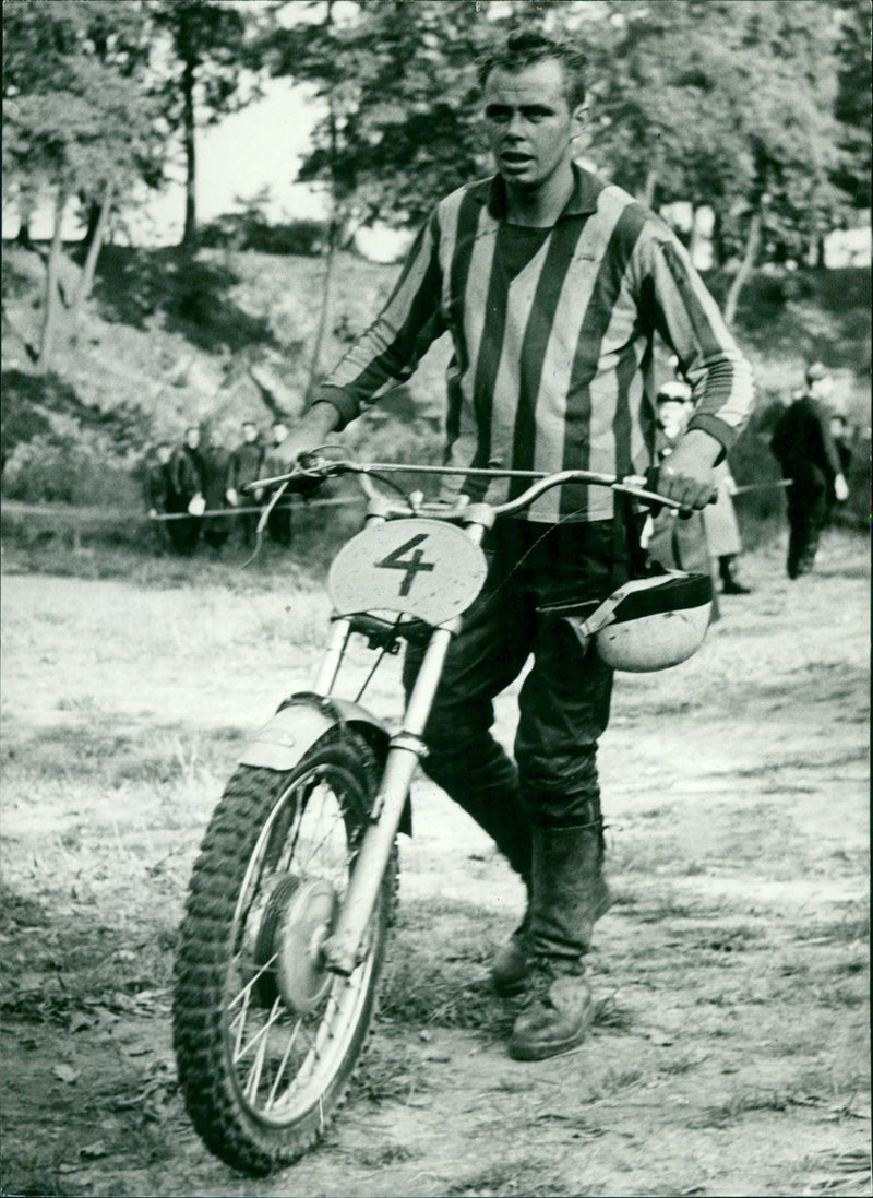 DM. Moto Cross standard 1963 - Vintage Photograph