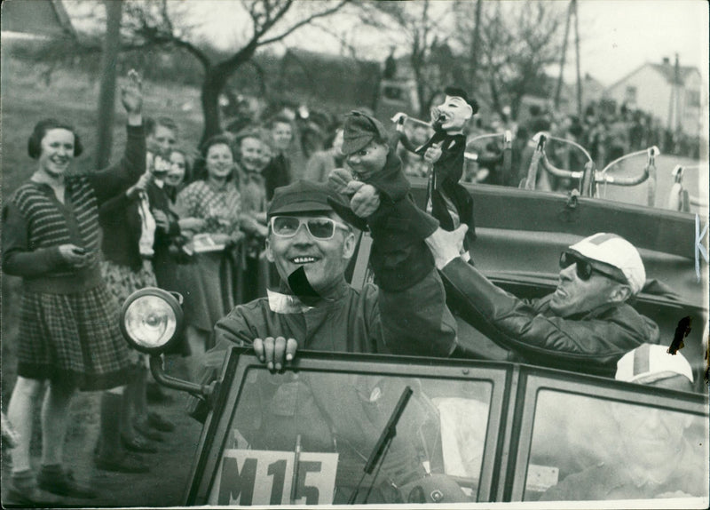 International Peace Tour 1956 - Vintage Photograph