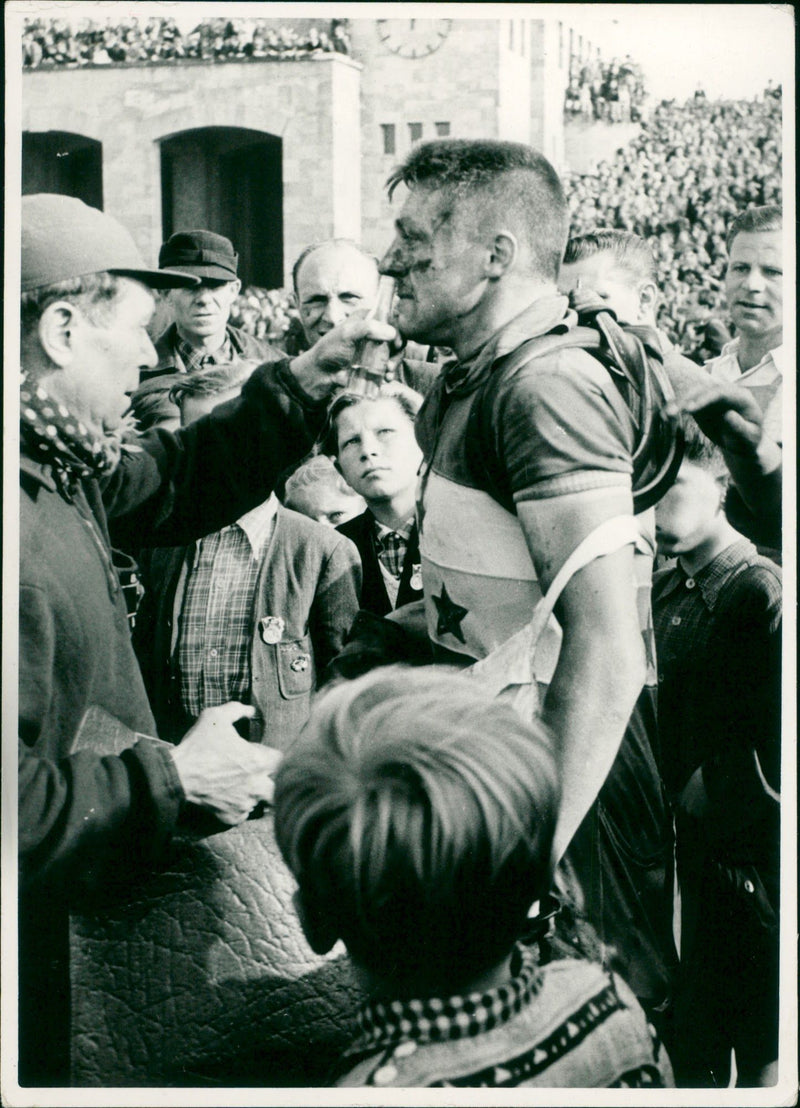 Gustav Verschueren, International Peace Tour 1952 - Vintage Photograph