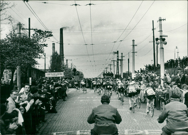 International Peace Tour 1955 - Vintage Photograph