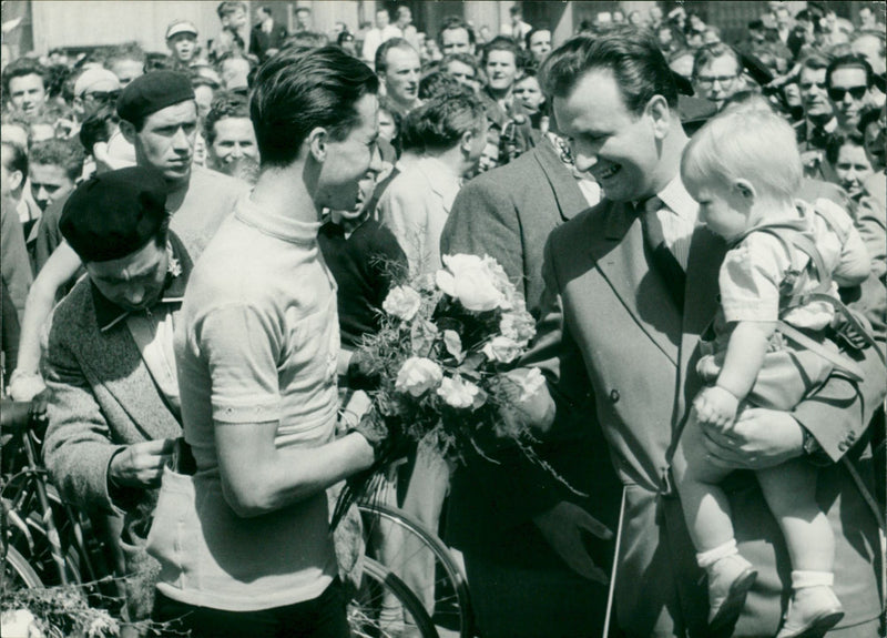 7th stage of the international long-distance cycle tour in 1956 - Vintage Photograph