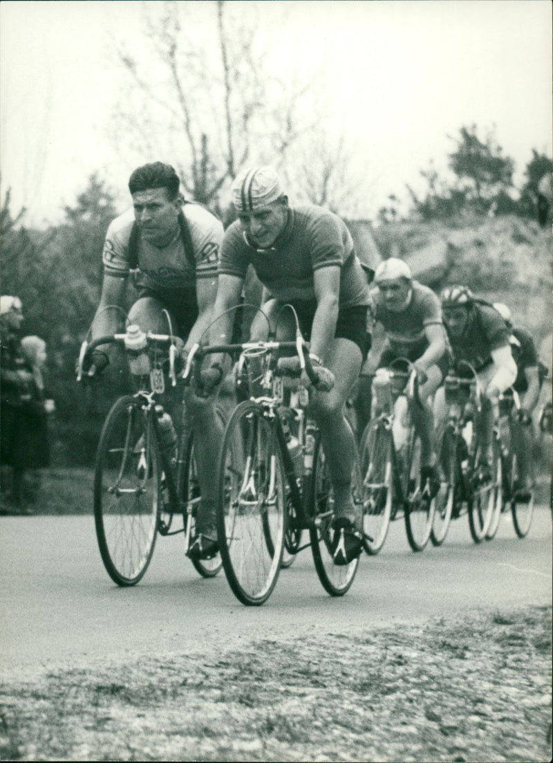 6th stage of the international long-distance cycle tour in 1956 - Vintage Photograph