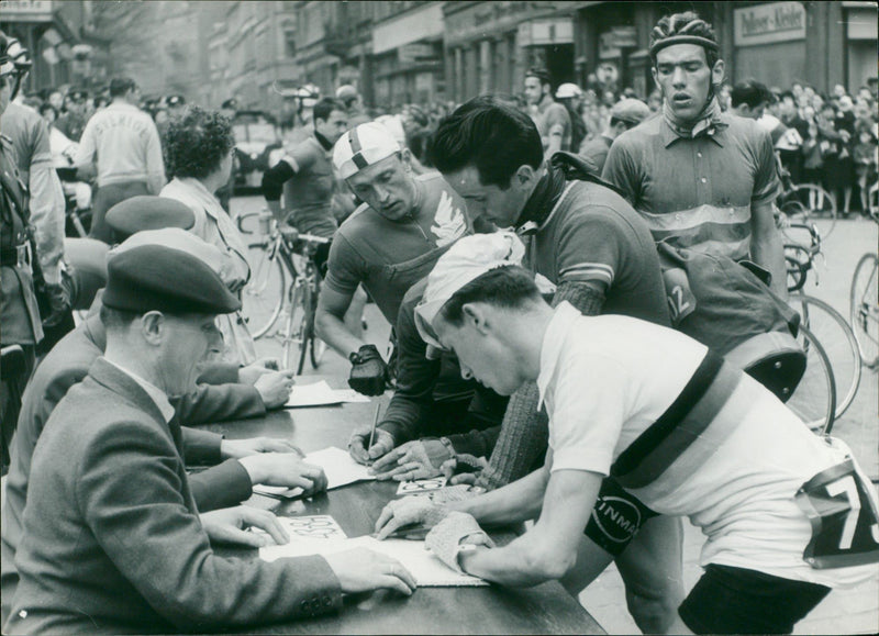 FILM DIRECTED HERBERT KRONIELD RELEASED - Vintage Photograph