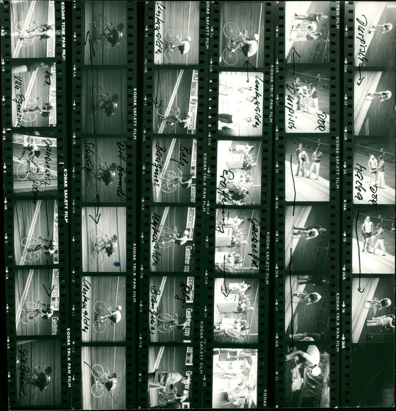 DURPIDLY DOG RACHA KODAK TRI PAN FILM SAFETY SHIMANO RHU - Vintage Photograph