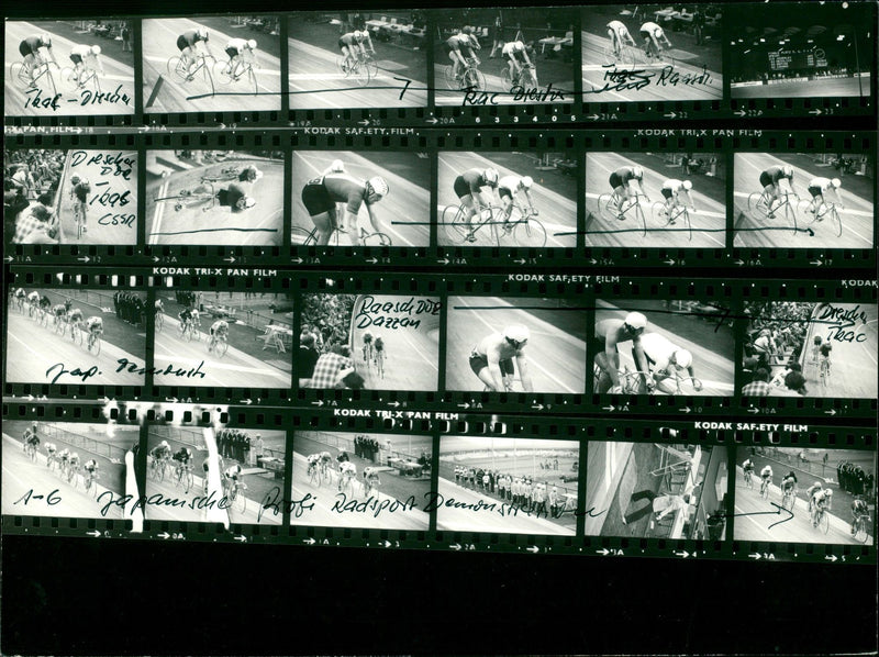 SPARK DIN DUNIA KODAK SAFETY FILM KOD TRI PAN SSR - Vintage Photograph