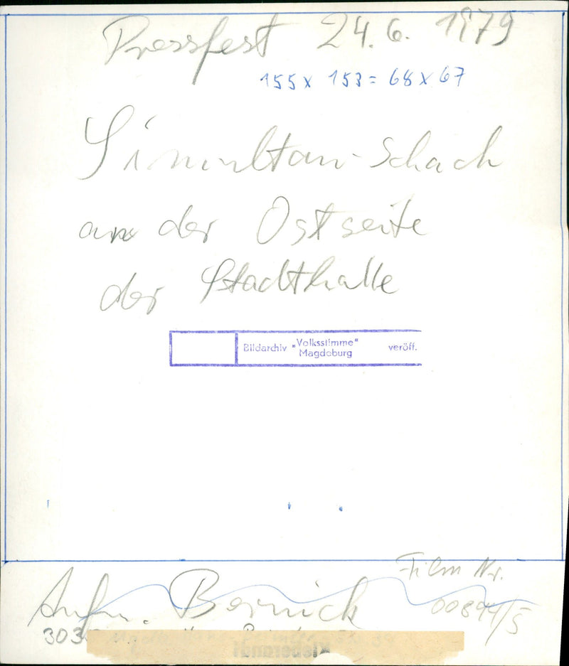 1979 CHESS PRESS PARTY LINEULTAN CHESS OUNE SIDE CITY FILM - Vintage Photograph