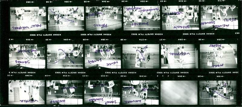 VOLLEYBALL SOTELOT SUAUG SUMUT ODAK SAFETY FILM KODAK - Vintage Photograph