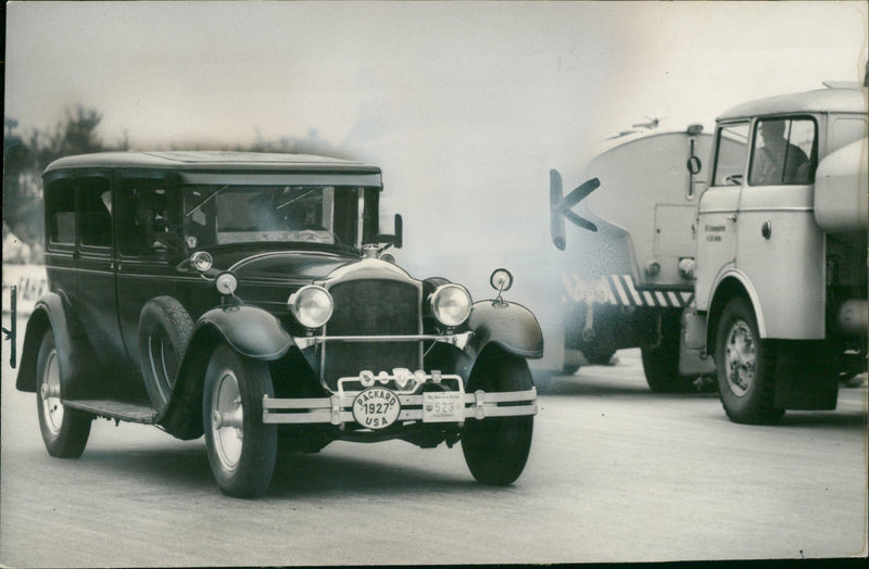 Packard 1927 - Vintage Photograph