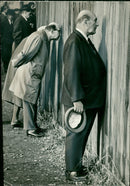 WERE GARDEN FENCE ENNES FUBALLPLATES FILM KLENIB - Vintage Photograph