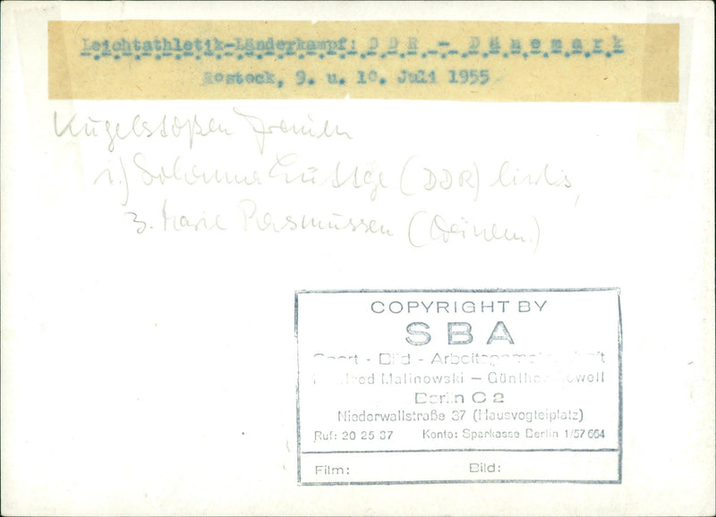 1955 JEESSOPEN JOULU SELAMMARUSIGE DDR LIVLIS HANIE RASMUSSEN EINE ROCK WELL FILM - Vintage Photograph