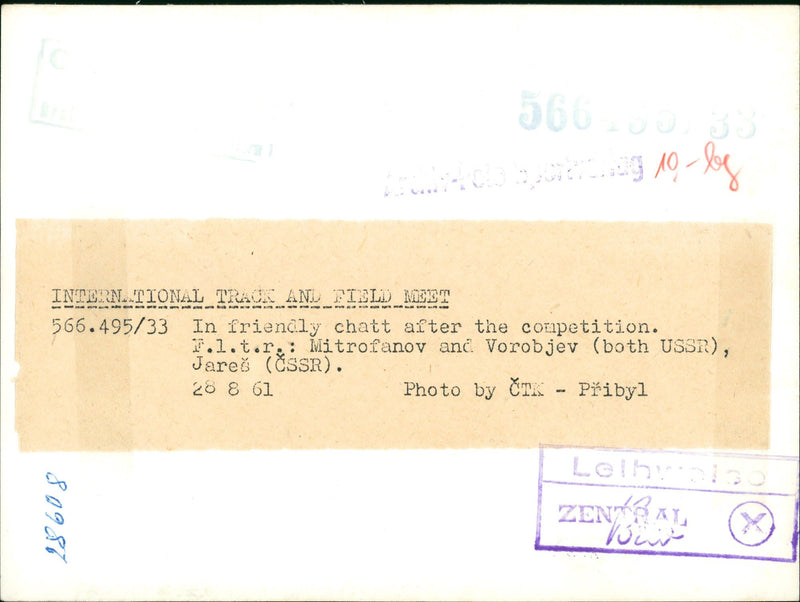 ROCK JEESSOPEN JOULU SELAMMARUSIGE GDR LIVLIS HANIE FILM WELL - Vintage Photograph