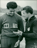 1959 GLONA RAMM NECHEAL HUNG NECHEM ROCK WELL FILM - Vintage Photograph