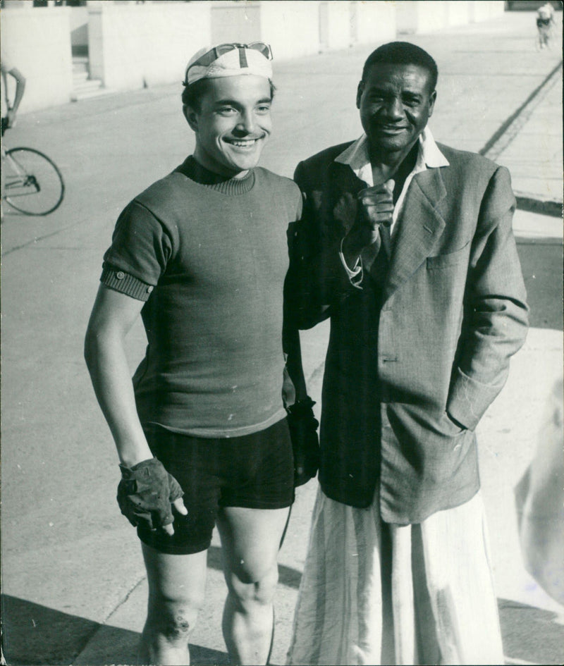 ROCK JEESSOPEN JOULU SELAMMARUSIGE GDR LIVLIS HANIE RASMUSSEN A FILM WELL - Vintage Photograph