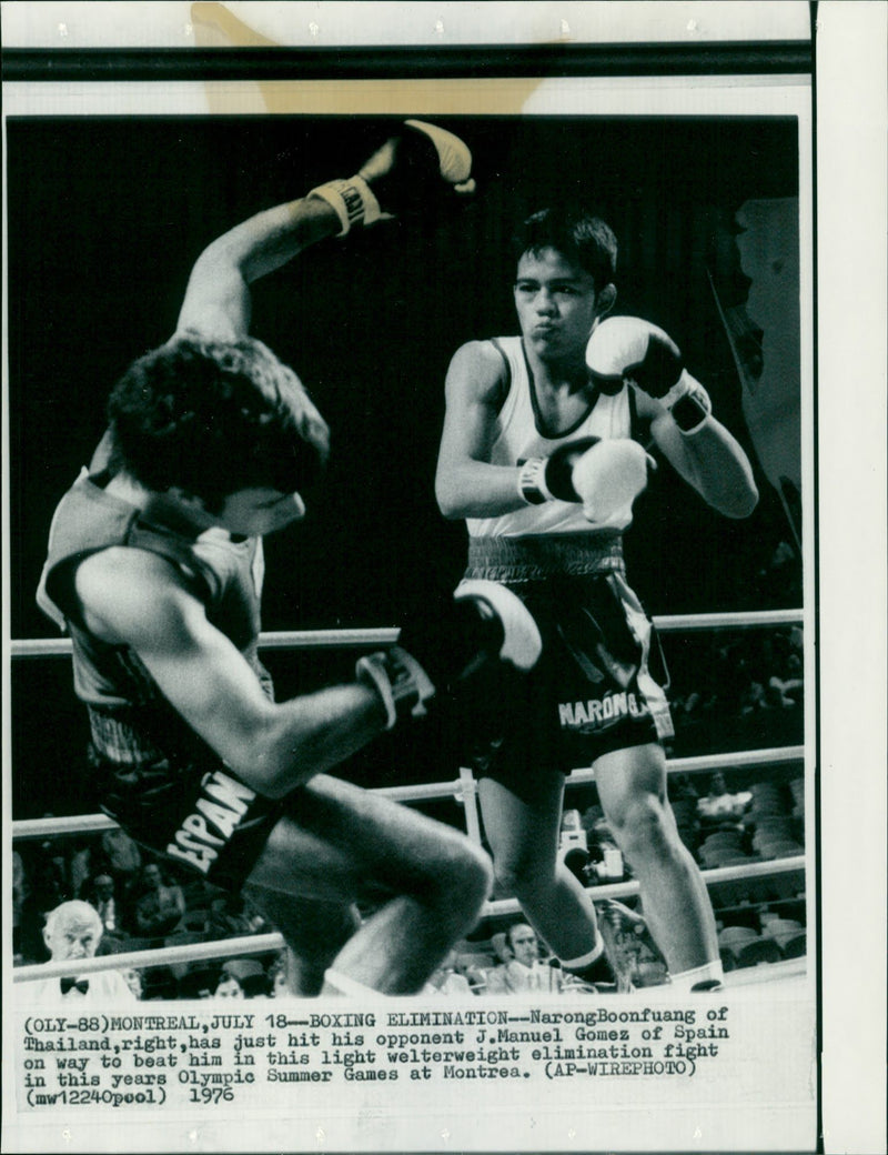 1976 AULAS NARONO NVASI MONTREAL BOXING ELIMINATION RIGHT OPPONENT JMANUEL GOMEZ - Vintage Photograph