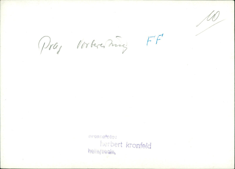 ROCK JEESSOPEN JOULU SELAMMARUSIGE DDR LIVLIS FILM WELL - Vintage Photograph