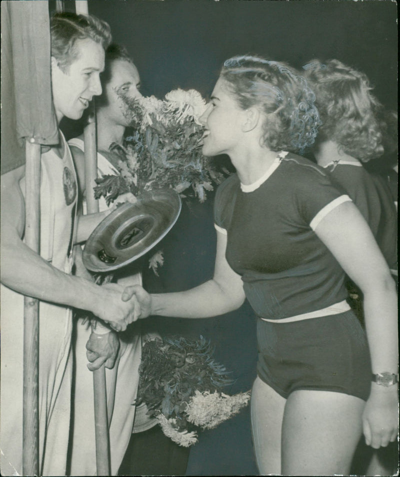 ROCK JEESSOPEN JOULU SELAMMARUSIGE GDR LIVLIS HANIE RASMUSSEN A FILM WELL - Vintage Photograph