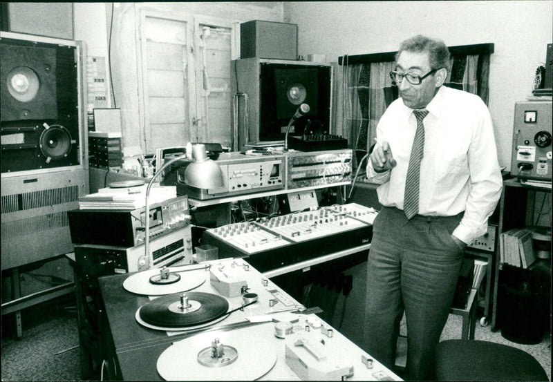 1985 PRISIDENT COUPONIST MUSIKWISS WOLFGANG LESSER GERMAN MUSICIAN - Vintage Photograph