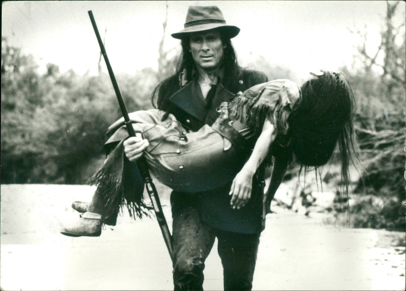 ARTIST DEFA FILM SCOUT GROJBE AND GRODBE KUNSTL - Vintage Photograph