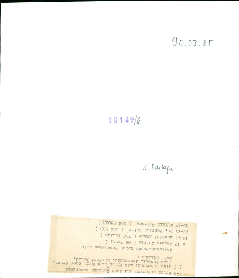 TALKING SESSION RECEPTION ERICH HONECKER AND FILM PARIS - Vintage Photograph