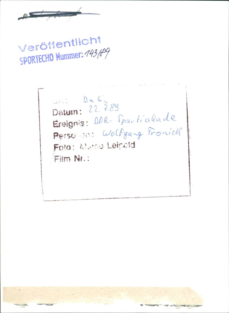 CERS SEAKING SPARTAKURDE PERSOAN WOLFGANG FRONICHE IL-YEAR-OLD MADCH FILM - Vintage Photograph