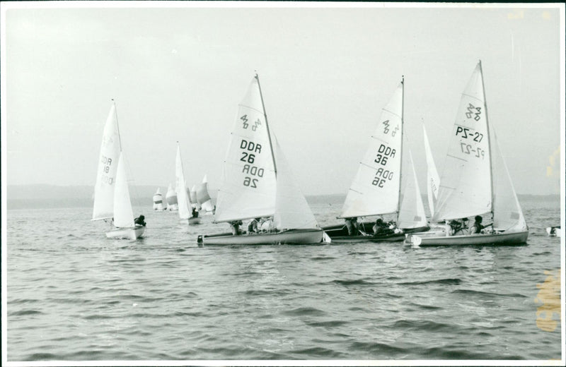 VEB VOLKSWERFT STRALSUND FILM - Vintage Photograph