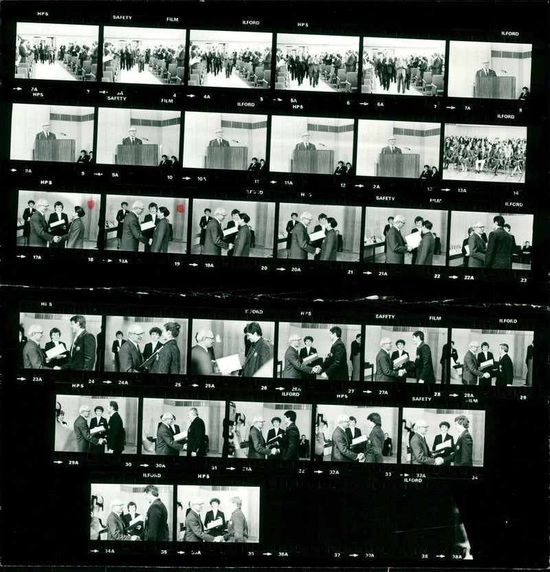 1984 JUTTA MULLER VATREL WON GOLD MEDAL ERICH HONECKE FILM - Vintage Photograph