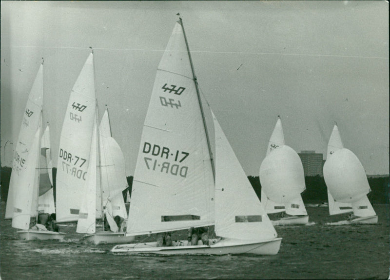 VEB VOLKSWERFT STRALSUND TRAINING FILM PICTURE - Vintage Photograph