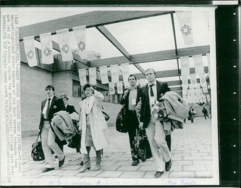 WINTER PLAYING ANKUNE FILM RELEASED BASED - Vintage Photograph