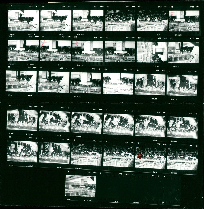 1995 BUHNE SCHAUSPIELHAUS BERLIN HOSTS FILM FESTIVAL EVER HONECKER ERICH - Vintage Photograph