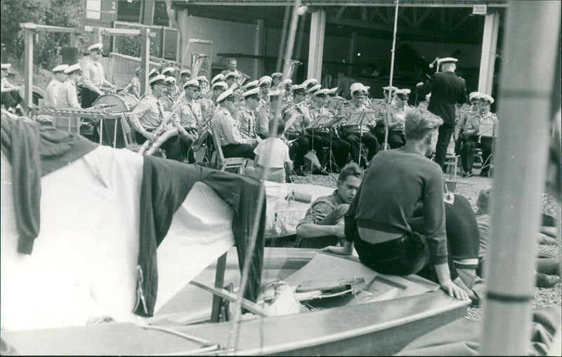 1962 GABBA PAUSE BLOW MUSIC HOA MARINA BUILDING BY GERHARD MARTENS WARNEMUNDE - Vintage Photograph