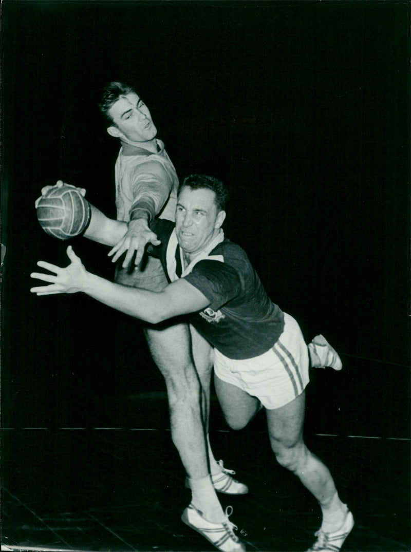 UNMISEL RELEASED FILM DIRECTED FRITZ LEIBER AND - Vintage Photograph