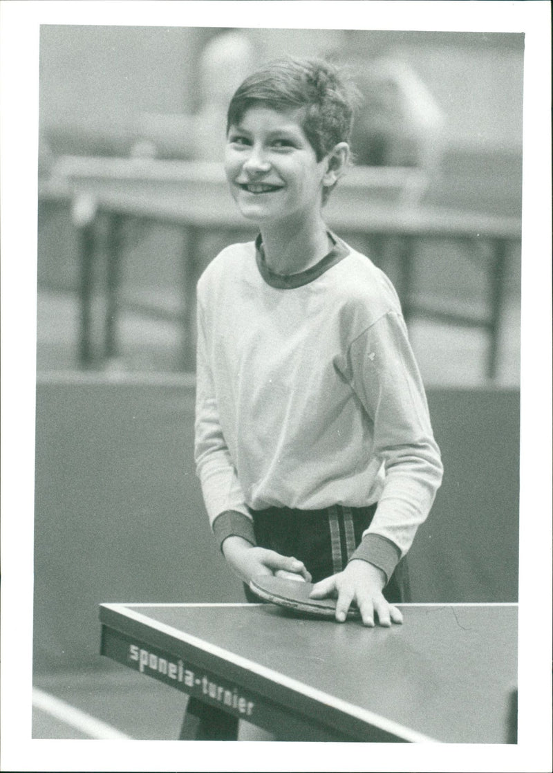 OPENING SPOIO ADIOCO BERLIN ERCH EREFUNNY SVEN REINICE CISTOPH HOHNE - Vintage Photograph