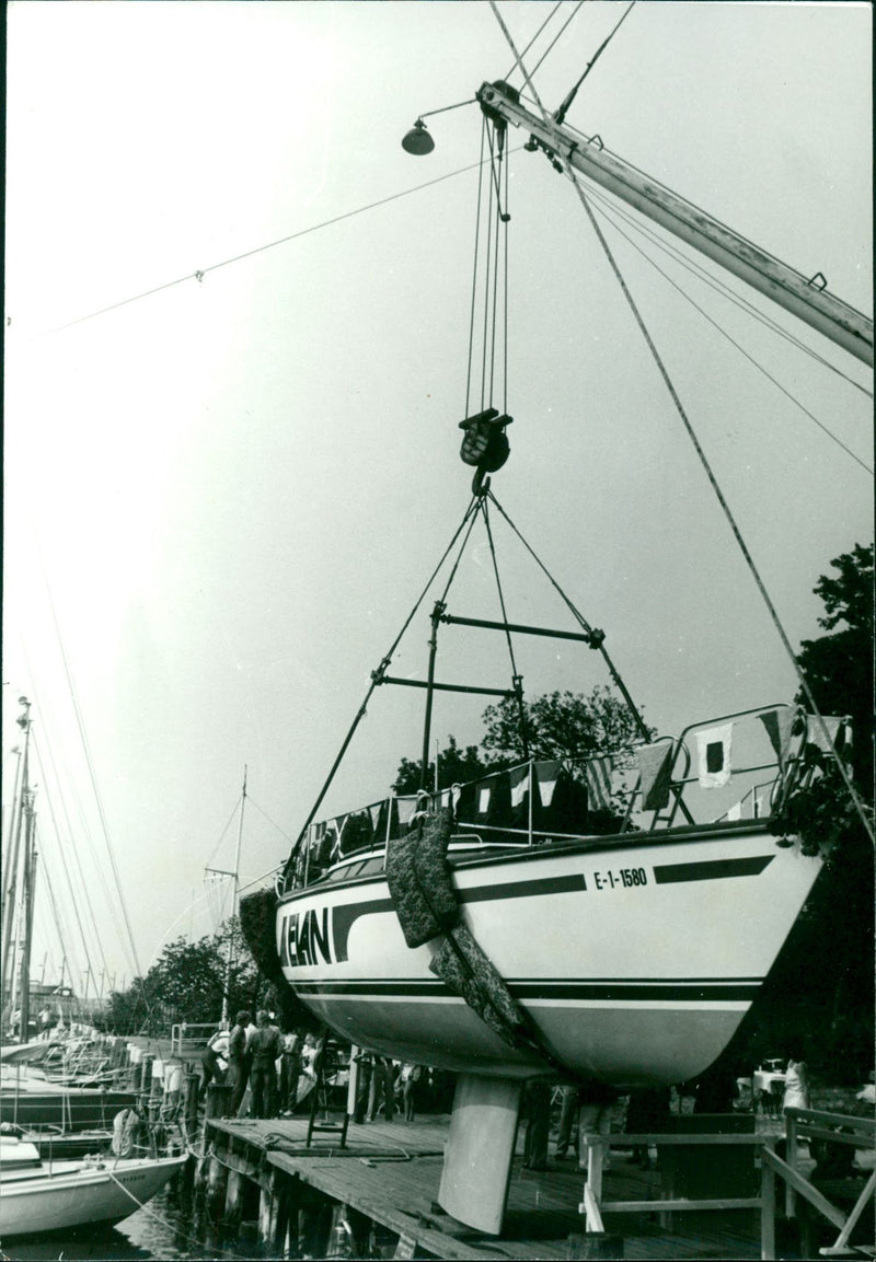 1980 GERHARD MARTENS WARNEMUNDE ROSTOCKER STR REGE NEW BUILDING AT THE FILM - Vintage Photograph