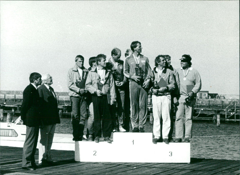 VEB VOLKSWERFT STRALSUND TRAINING FILM PICTURE - Vintage Photograph