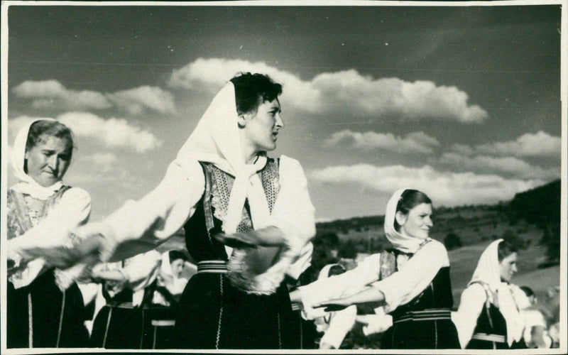 Peasant girls on youth day - Vintage Photograph