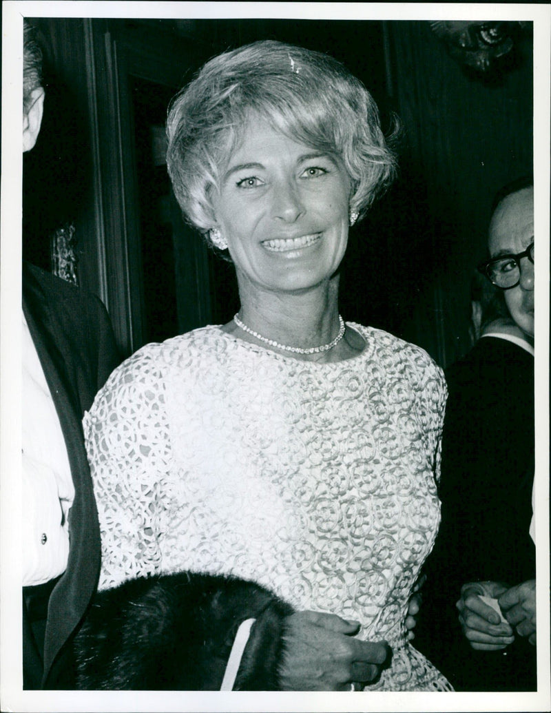 STEWART JAMES FILMS. - Vintage Photograph